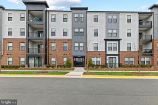 23669 GOLDEN EMBERS SQ #204, Ashburn, VA 20148