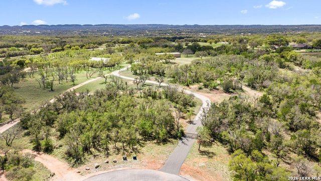 434 W Turner Ct, Johnson City, TX 78636