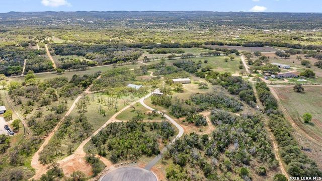 434 W Turner Ct, Johnson City, TX 78636