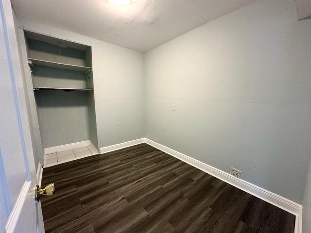 1000 W Lakewood Road 4, West Palm Beach, FL 33405