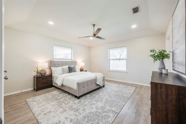 2824 Amber Drive S, Fort Worth, TX 76133