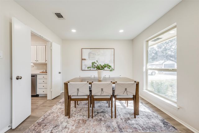 2824 Amber Drive S, Fort Worth, TX 76133