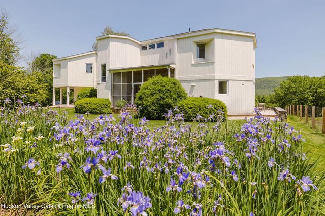 1114 County Route 3, Ancram, NY 12502