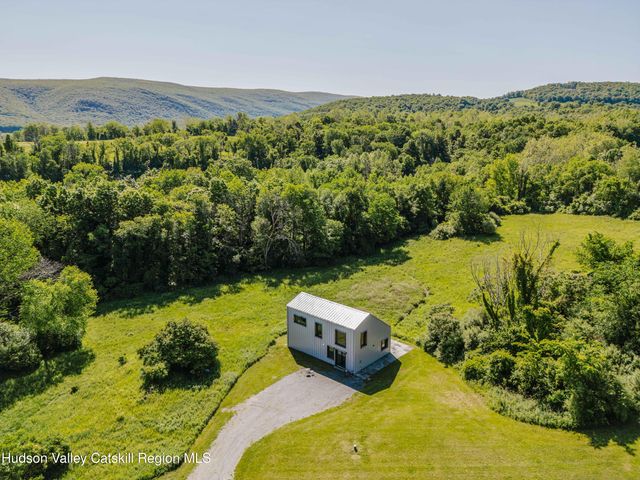 1114 County Route 3, Ancram, NY 12502