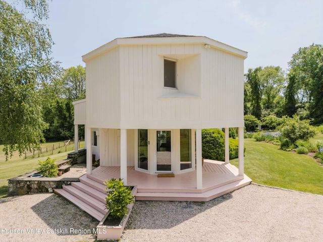 1114 County Route 3, Ancram, NY 12502
