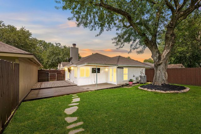 12226 Westwold Drive, Tomball, TX 77377