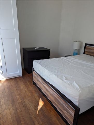 13 Brewer Street, Newport, RI 02840