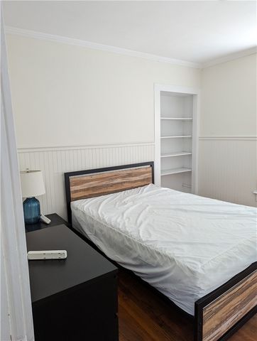 13 Brewer Street, Newport, RI 02840