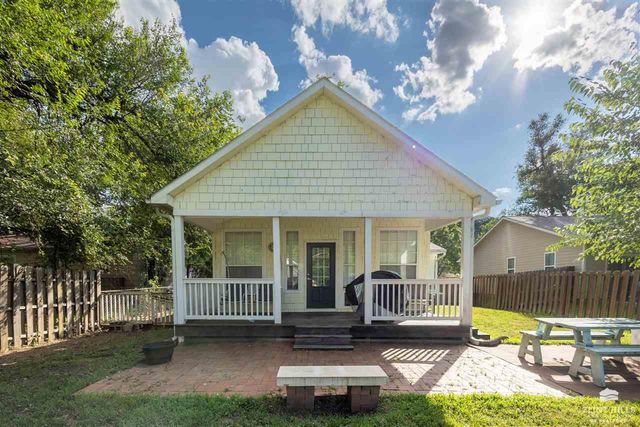 1970 Lincoln Drive, Manhattan, KS 66502