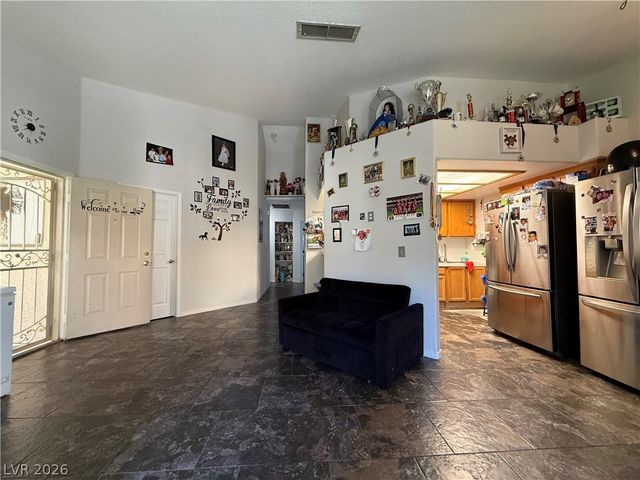 960 North Sloan Lane 204, Las Vegas, NV 89110