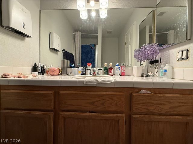 960 North Sloan Lane 204, Las Vegas, NV 89110