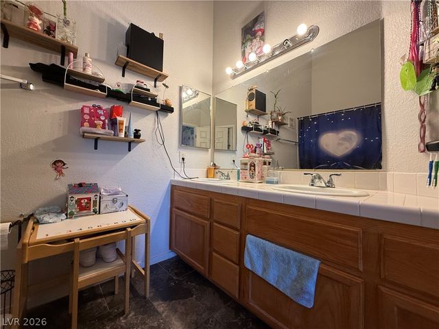 960 North Sloan Lane 204, Las Vegas, NV 89110