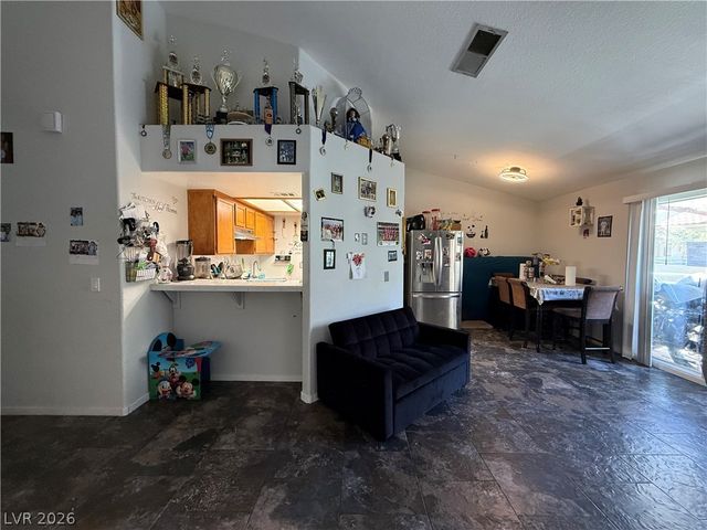 960 North Sloan Lane 204, Las Vegas, NV 89110