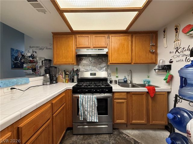 960 North Sloan Lane 204, Las Vegas, NV 89110