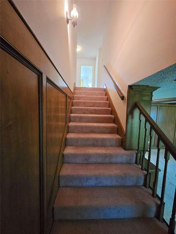 1922 Anvil Drive, Houston, TX 77090