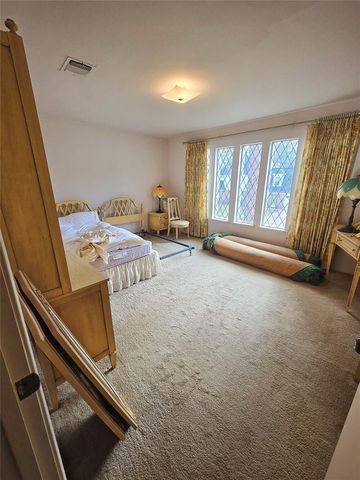 1922 Anvil Drive, Houston, TX 77090