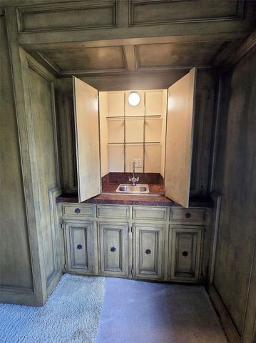 1922 Anvil Drive, Houston, TX 77090