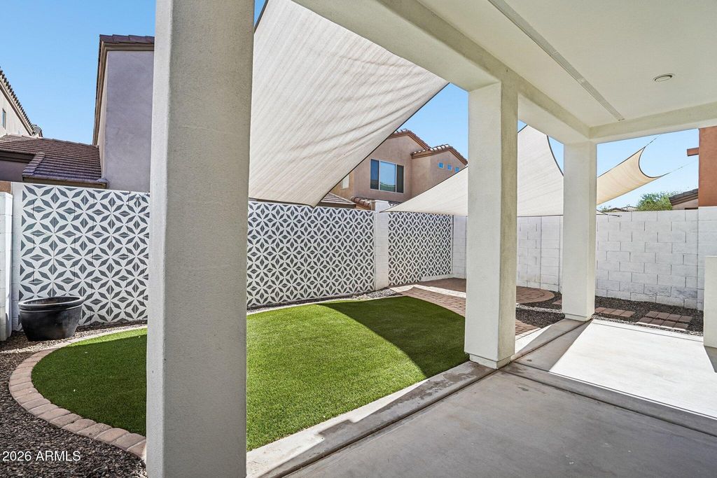 Image 36 of property listing at 1641 W LACEWOOD Place, Phoenix, AZ 85045