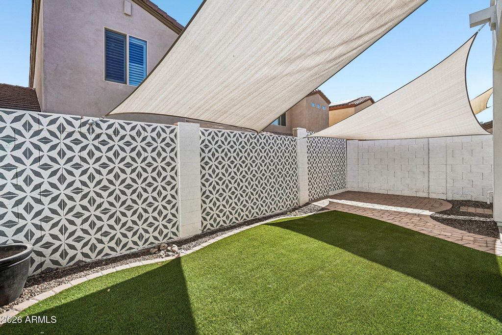Image 37 of property listing at 1641 W LACEWOOD Place, Phoenix, AZ 85045