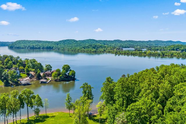 2414 Grand View Court, Kingston, TN 37763