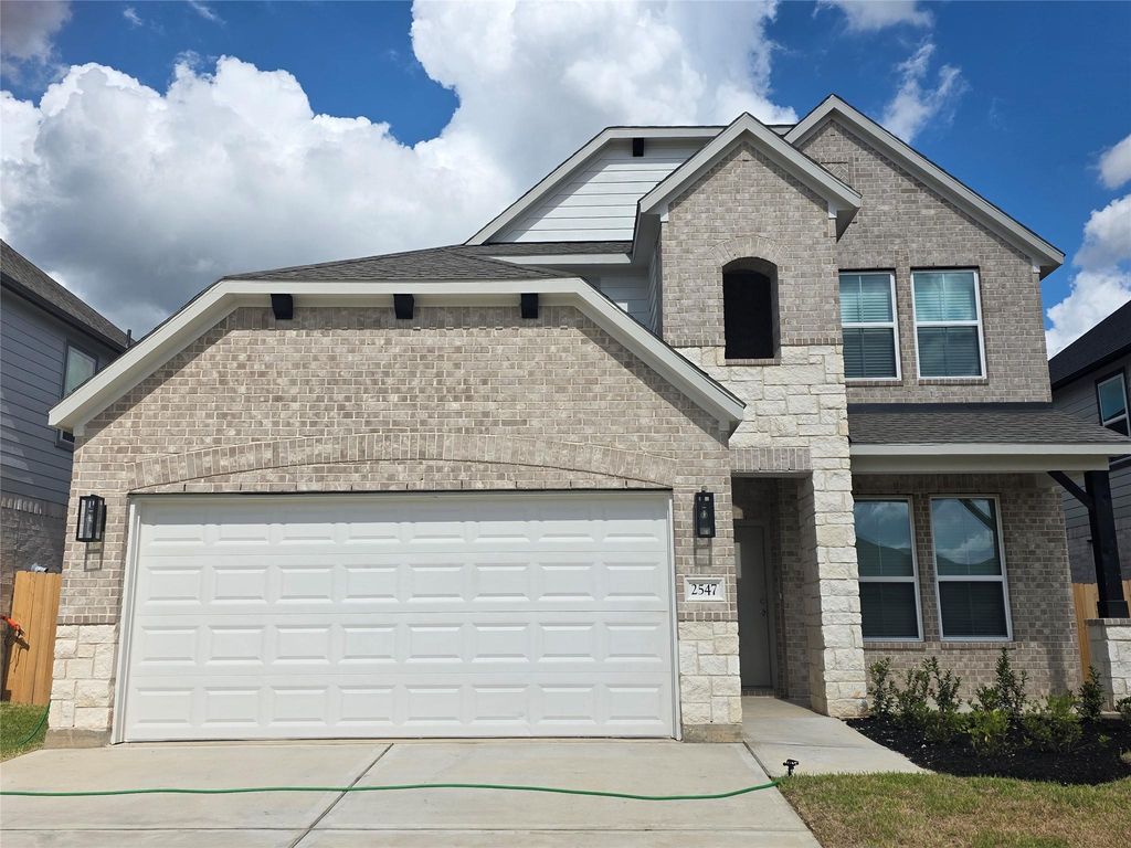 2547 Forest Cedar Lane, Conroe, TX 77301