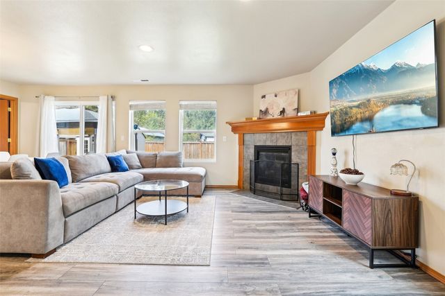 21622 SE 297th Street, Kent, WA 98042