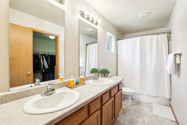 21622 SE 297th Street, Kent, WA 98042