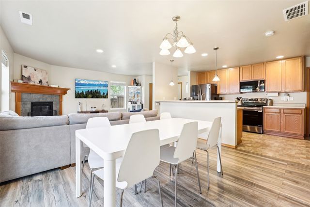21622 SE 297th Street, Kent, WA 98042