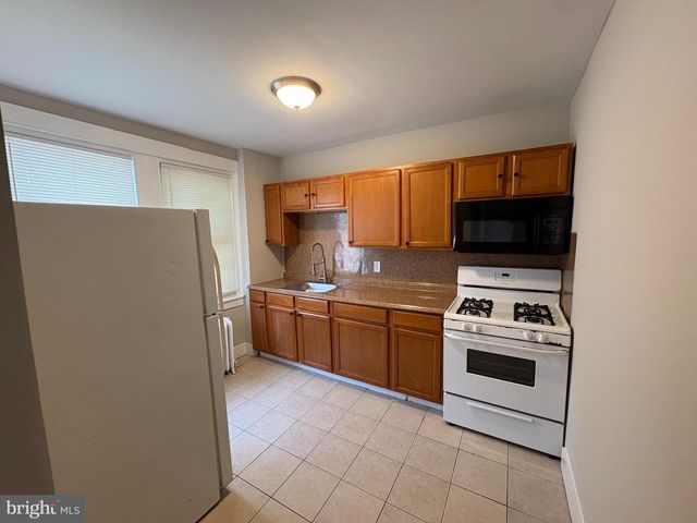 900 MARCELLA ST, Philadelphia, PA 19124