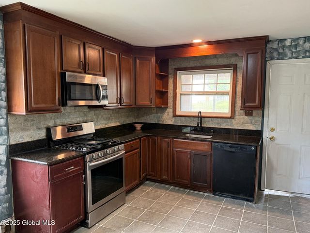 35 Conliss Avenue, Cohoes, NY 12047