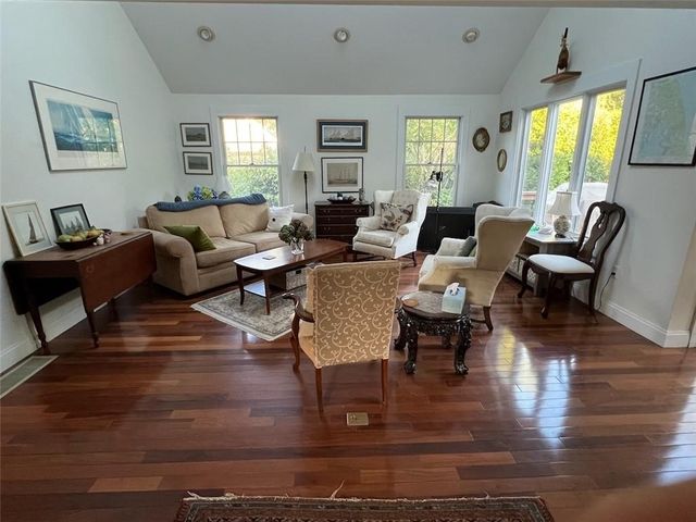 67 High Street, Jamestown, RI 02835
