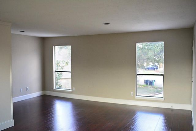 2127 Manor Green Drive, Houston, TX 77077