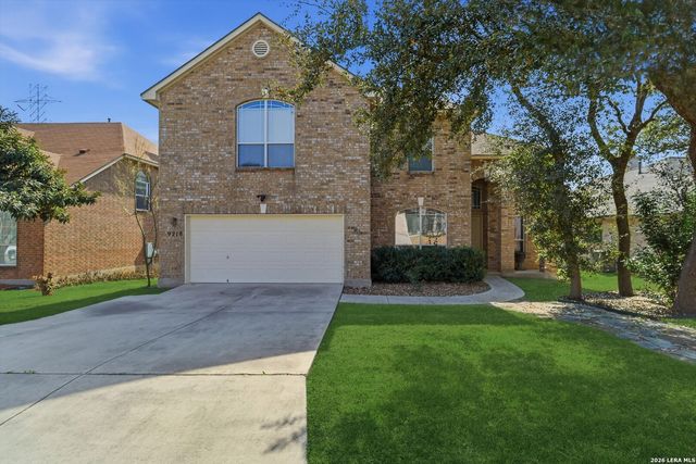 9218 Tay Dr, Helotes, TX 78023