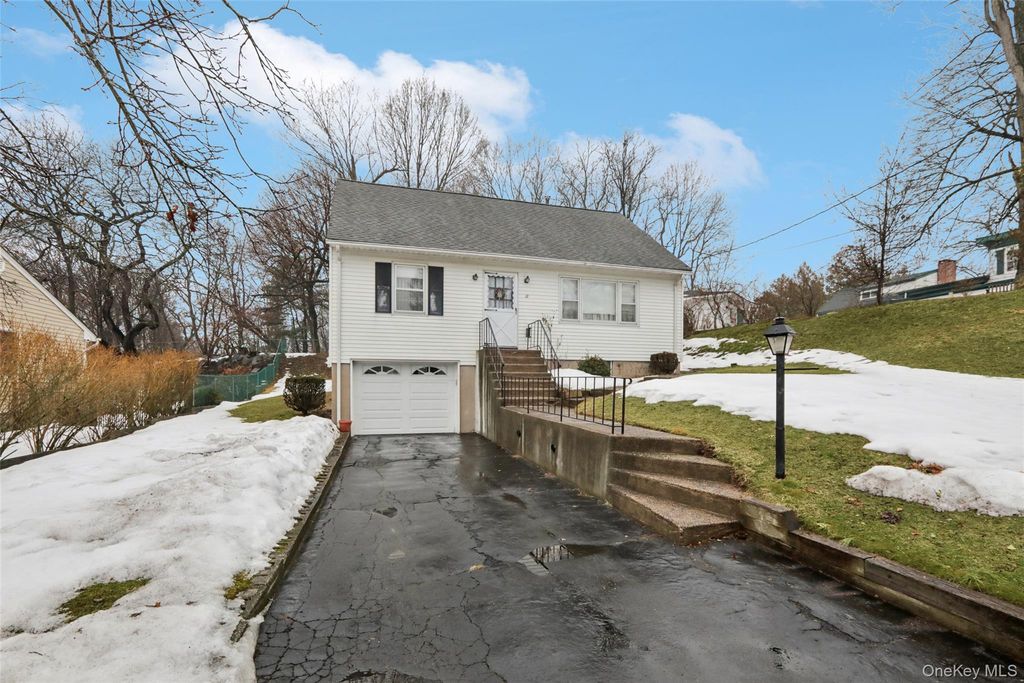 12 Jane Street, Tappan, NY 10983