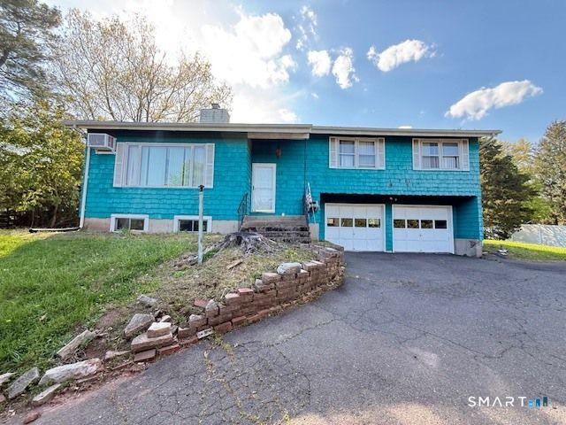 65 Glenview Road, Meriden, CT 06450