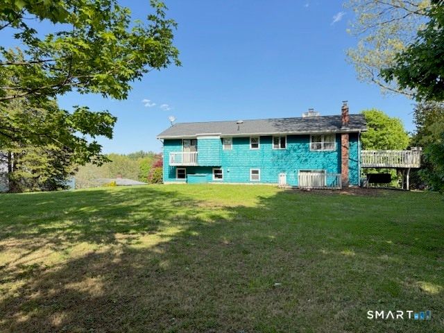 65 Glenview Road, Meriden, CT 06450