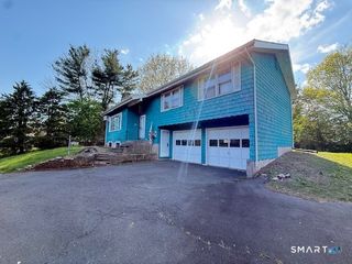 65 Glenview Road, Meriden, CT 06450