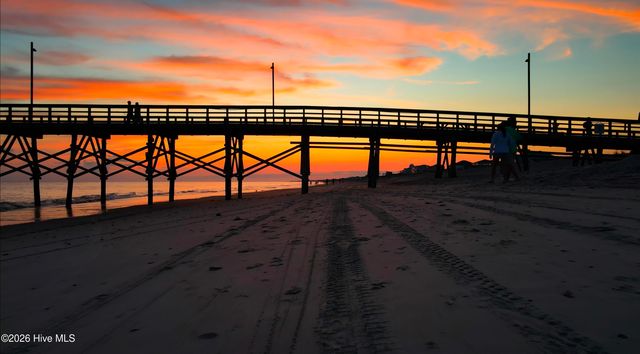120 NE 17th Street, Oak Island, NC 28465