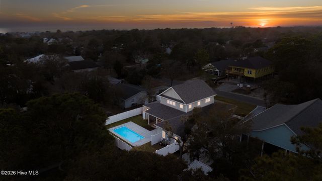 120 NE 17th Street, Oak Island, NC 28465