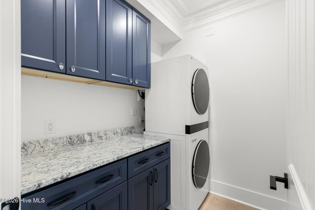 120 NE 17th Street, Oak Island, NC 28465