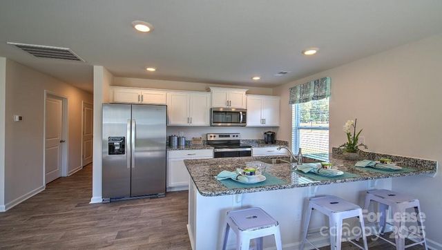 145 Monroe Creek Boulevard ALTAMONT, Asheville, NC 28806