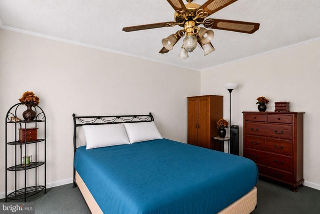 1025 44TH ST NE, Washington, DC 20019