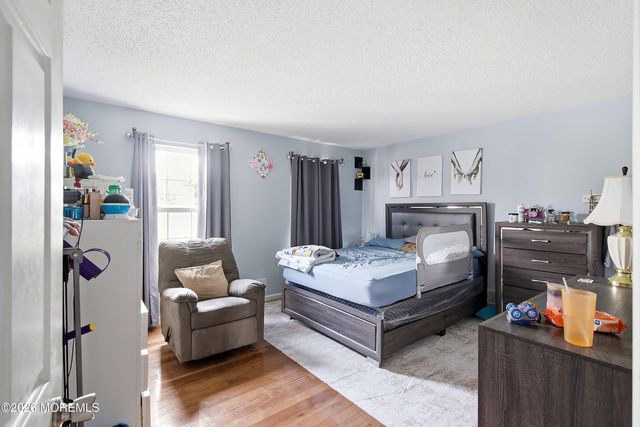 2115 Cedarview Drive, Toms River, NJ 08757