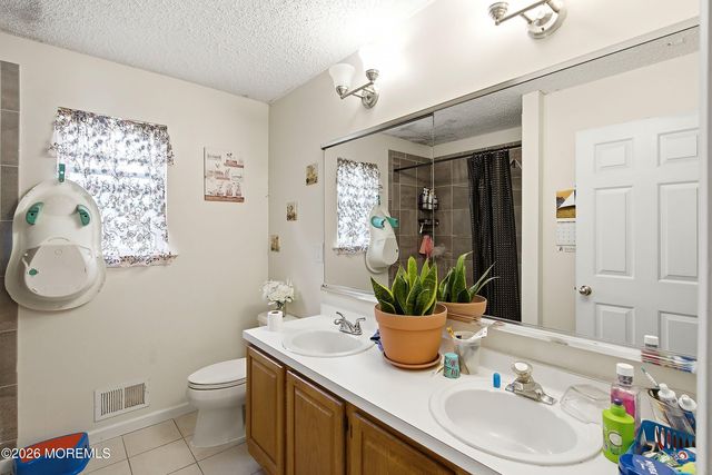2115 Cedarview Drive, Toms River, NJ 08757
