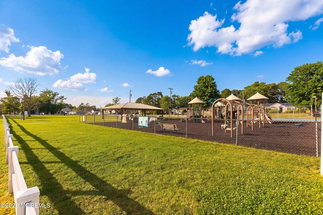 2115 Cedarview Drive, Toms River, NJ 08757