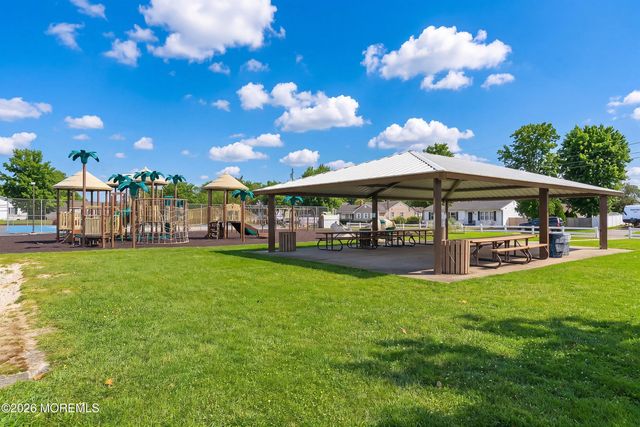 2115 Cedarview Drive, Toms River, NJ 08757