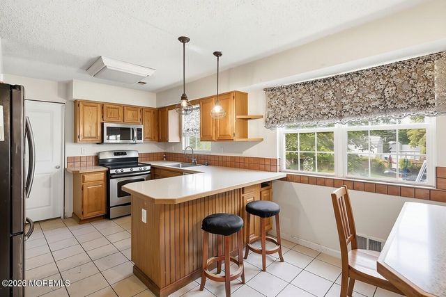 2115 Cedarview Drive, Toms River, NJ 08757