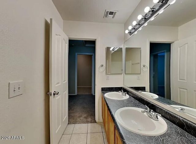 9444 W Wilshire Avenue, Phoenix, AZ 85037