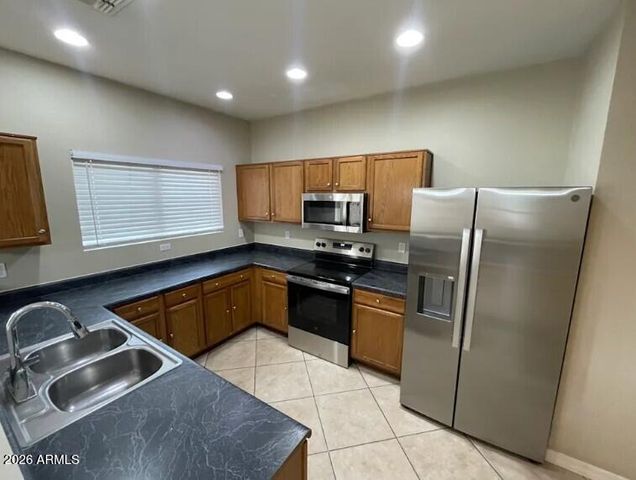 9444 W Wilshire Avenue, Phoenix, AZ 85037