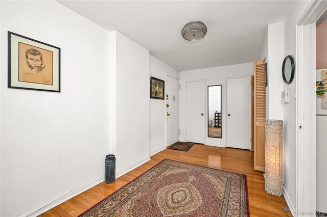 99-10 60Ave 3B, Corona, NY 11368